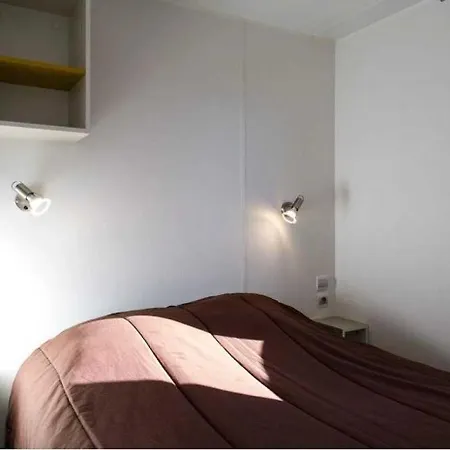 3 Etoiles - Piscine - Ccaaafi