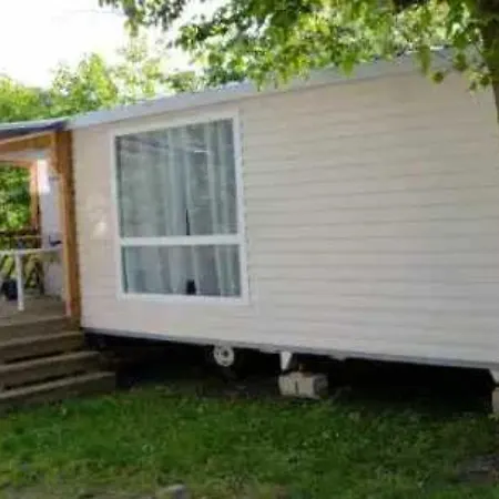 3 Etoiles - Piscine - Ccaaafi *