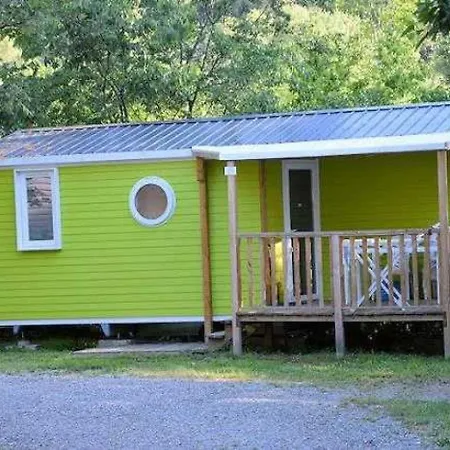 3 Etoiles - Piscine - Ccaaafi *