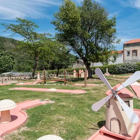 Zecamping 3 étoiles - Piscine Chauffée Et Activités Haute Saison * Arles-sur-Tech