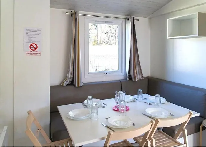 3 Etoiles - Piscine - Ccaaafi Campingplads