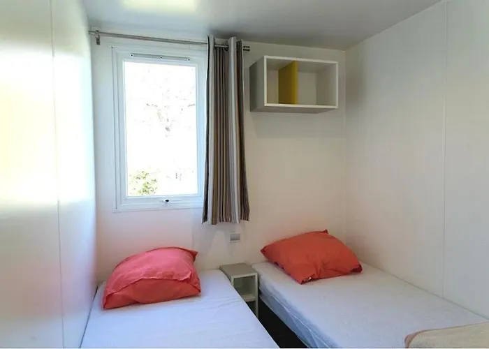 3 Etoiles - Piscine - Ccaaafi Campingplads *